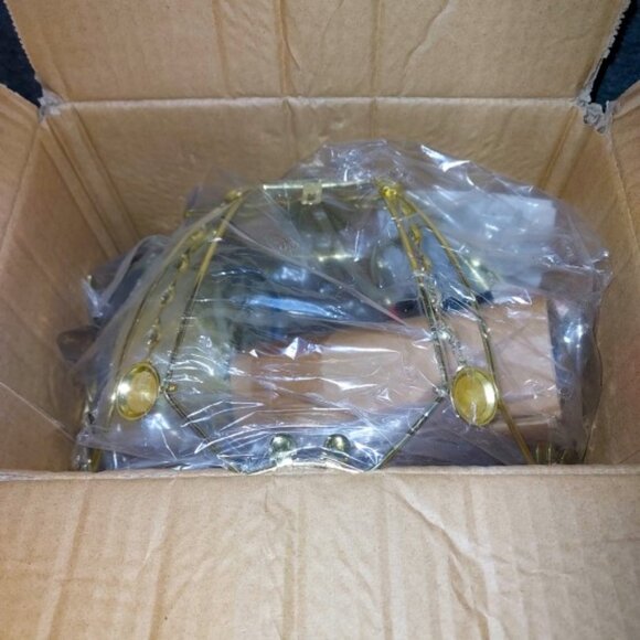 VINTAGE POINSETTIA & RIBBONS HOLLY GARLAND GLASS PANEL TOUCH LAMP NIB - Picture 4 of 5